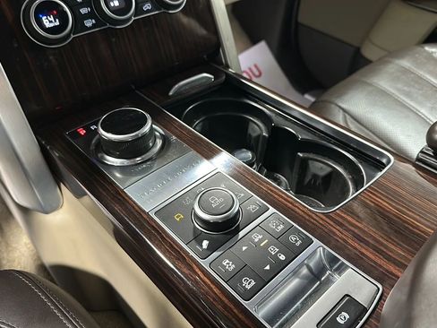 Used 2017 Land Rover Range Rover HSE image 28