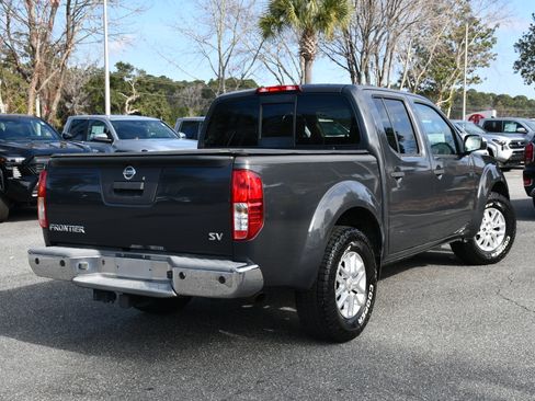 Used 2015 Nissan Frontier SV w/ SV Value Truck Package image 4