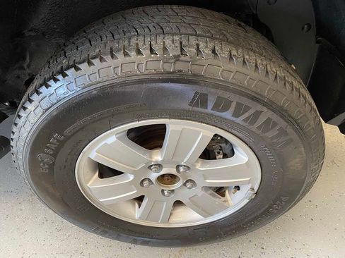 Used 2007 Ford Explorer XLT image 28