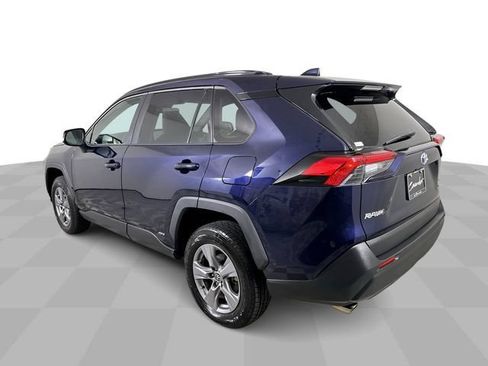 Used 2023 Toyota RAV4 XLE AWD/4WD image 6