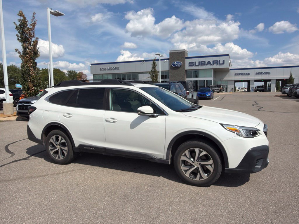 Used 2022 Subaru Outback Limited AWD/4WD image 1