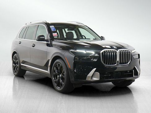 Used 2024 BMW X7 xDrive40i w/ Premium Package AWD/4WD image 7