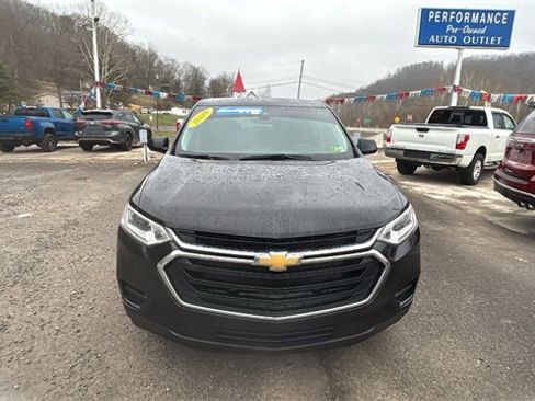 Used 2020 Chevrolet Traverse LS image 3