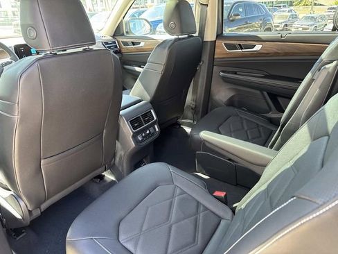 New 2026 Volkswagen Atlas SE image 10