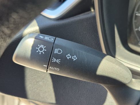 Used 2024 Toyota Corolla LE FWD image 33