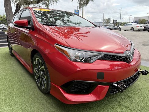 Used 2017 Toyota Corolla iM FWD image 4