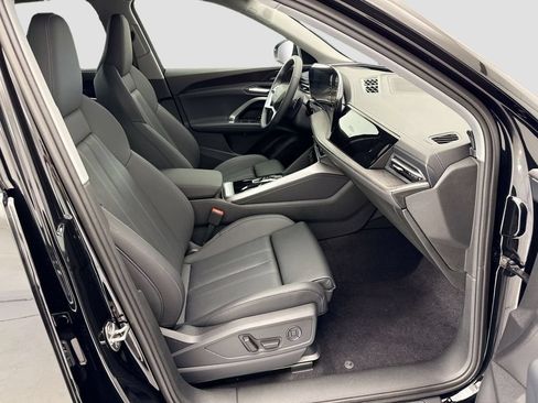 Used 2026 Audi Q5 Premium Plus w/ Premium Plus AWD/4WD image 19