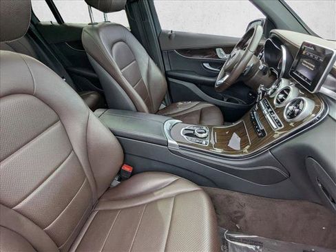 Used 2018 Mercedes-Benz GLC 350e 4MATIC image 21