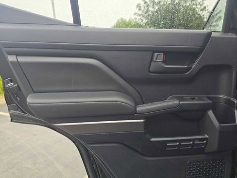 Certified 2025 Toyota 4Runner SR5 image 16