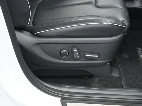 Used 2023 Hyundai Palisade Limited image 36