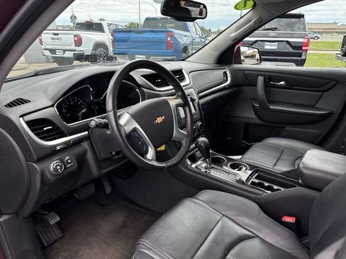 Used 2017 Chevrolet Traverse LT FWD image 12