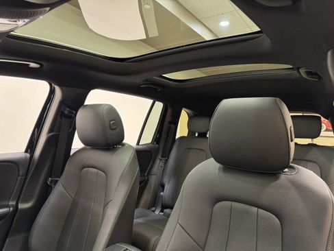 Certified 2025 Mercedes-Benz GLB 250 image 22