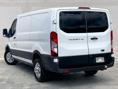 Used 2020 Ford Transit 150 Low Roof RWD image 4