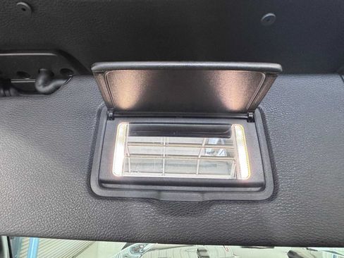 Used 2024 Jeep Wrangler Unlimited Sahara AWD/4WD image 35