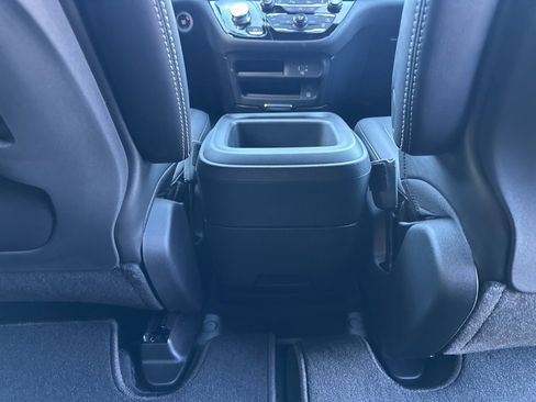 New 2026 Chrysler Pacifica Select image 52