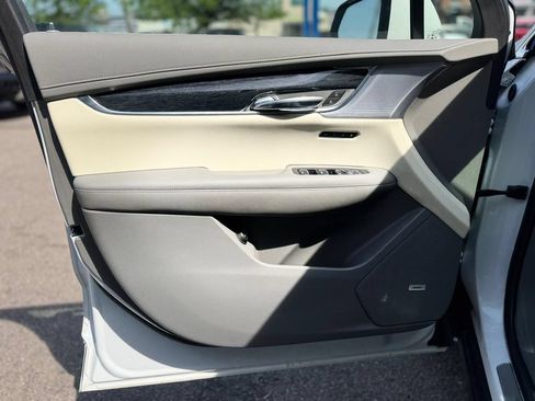 Used 2023 Cadillac XT6 Premium Luxury w/ LPO, Floor Liner Package AWD/4WD image 12