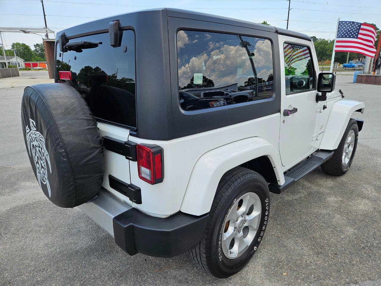 Used 2015 Jeep Wrangler Sahara w/ Dual Top Group AWD/4WD image 6