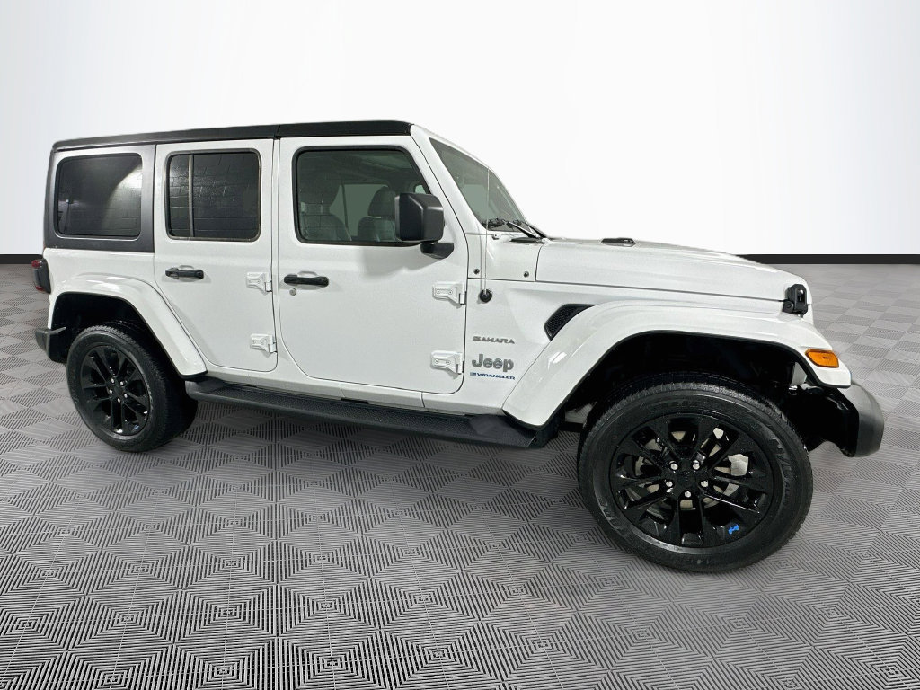 Certified 2023 Jeep Wrangler Unlimited Sahara w/ Cold Weather Group AWD/4WD image 8