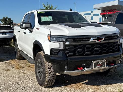 Used 2026 Chevrolet Silverado 1500 ZR2 AWD/4WD image 2