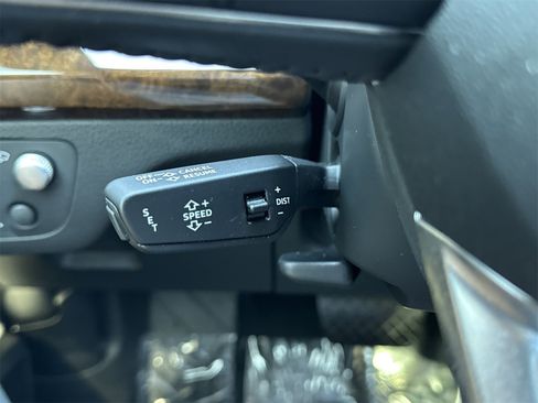 Used 2018 Audi Q5 Prestige image 16