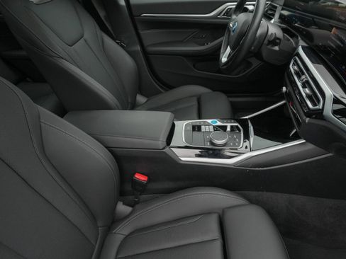 Used 2023 BMW i4 eDrive40 RWD image 13