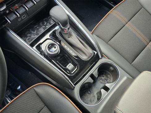 New 2026 GMC Canyon AT4 image 21