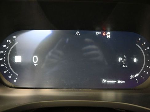 Used 2025 Volvo XC60 B5 Plus w/ Climate Package AWD/4WD image 11
