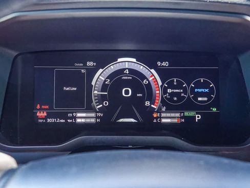 Used 2023 Toyota Tundra Limited AWD/4WD image 49