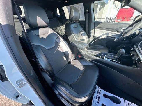 Used 2023 Jeep Compass Latitude w/ Sun and Sound Group image 26