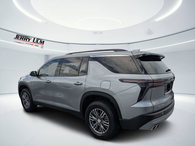 Used 2025 Chevrolet Traverse LT FWD image 5