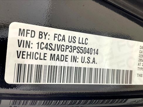 Used 2023 Jeep Grand Wagoneer Series III image 34