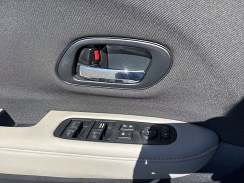 Certified 2022 Honda HR-V LX image 22