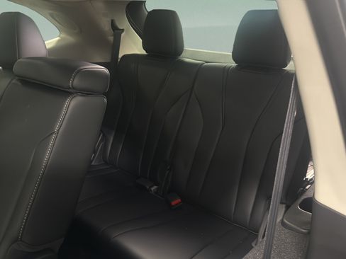 Used 2026 Acura MDX FWD w/ Technology Package image 21