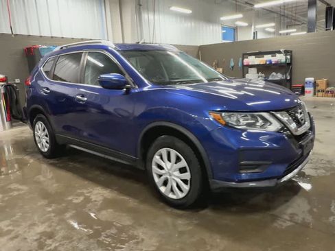 Used 2017 Nissan Rogue S w/ S Appearance Package image 2