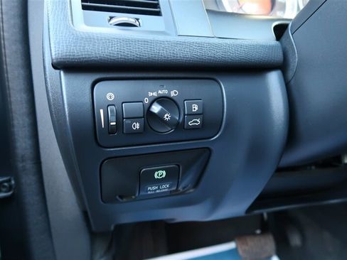 Used 2013 Volvo XC60 T6 AWD/4WD image 11