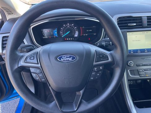 Used 2020 Ford Fusion SE FWD image 7