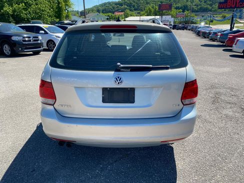 Used 2011 Volkswagen Jetta TDI FWD image 6