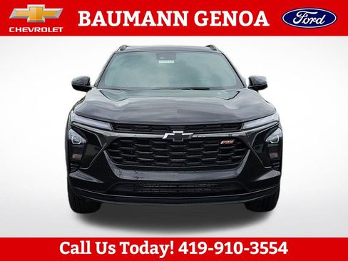 Used 2025 Chevrolet Trax RS w/ Driver Confidence Package FWD image 8