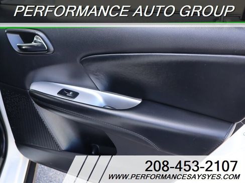 Used 2018 Dodge Journey SE image 10