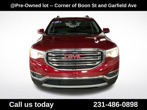 Used 2019 GMC Acadia SLT AWD/4WD image 10
