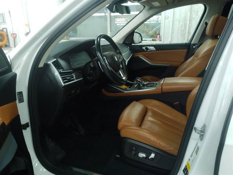 Used 2020 BMW X7 xDrive40i w/ Premium Package AWD/4WD image 6