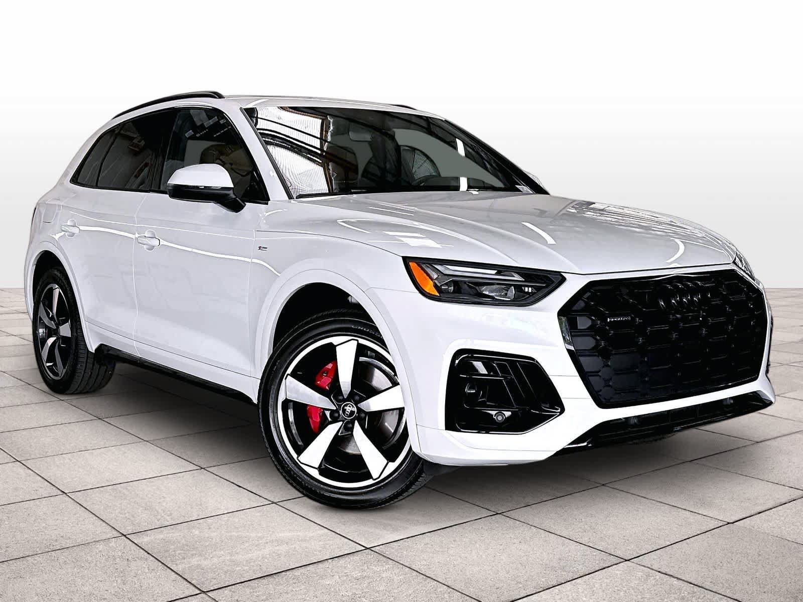 Used 2024 Audi Q5 2.0T Premium Plus w/ Premium Plus Package AWD/4WD image 3