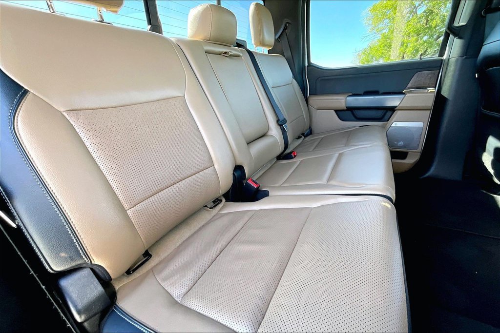 Used 2023 Ford F350 Lariat w/ Camper Package AWD/4WD image 26