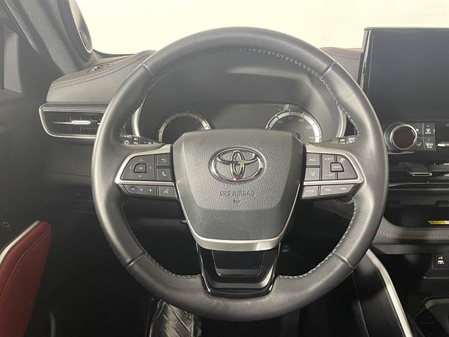 Used 2023 Toyota Highlander XSE AWD/4WD image 14