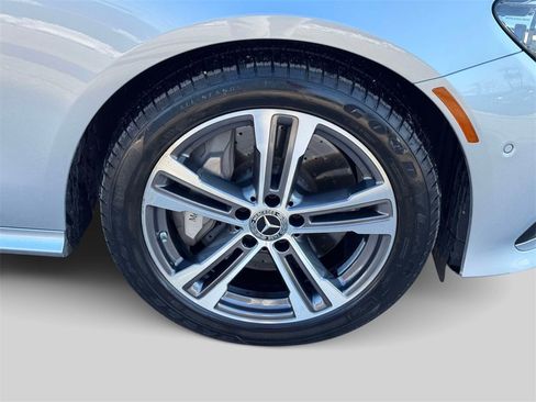 Used 2023 Mercedes-Benz E 450 4MATIC Cabriolet image 5