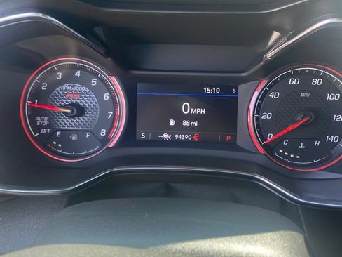 Used 2021 Chevrolet TrailBlazer RS w/ Technology Package FWD image 5
