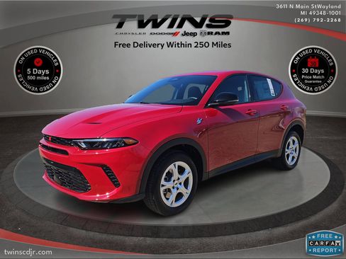 New 2025 Dodge Hornet GT w/ Tech Pack image 9