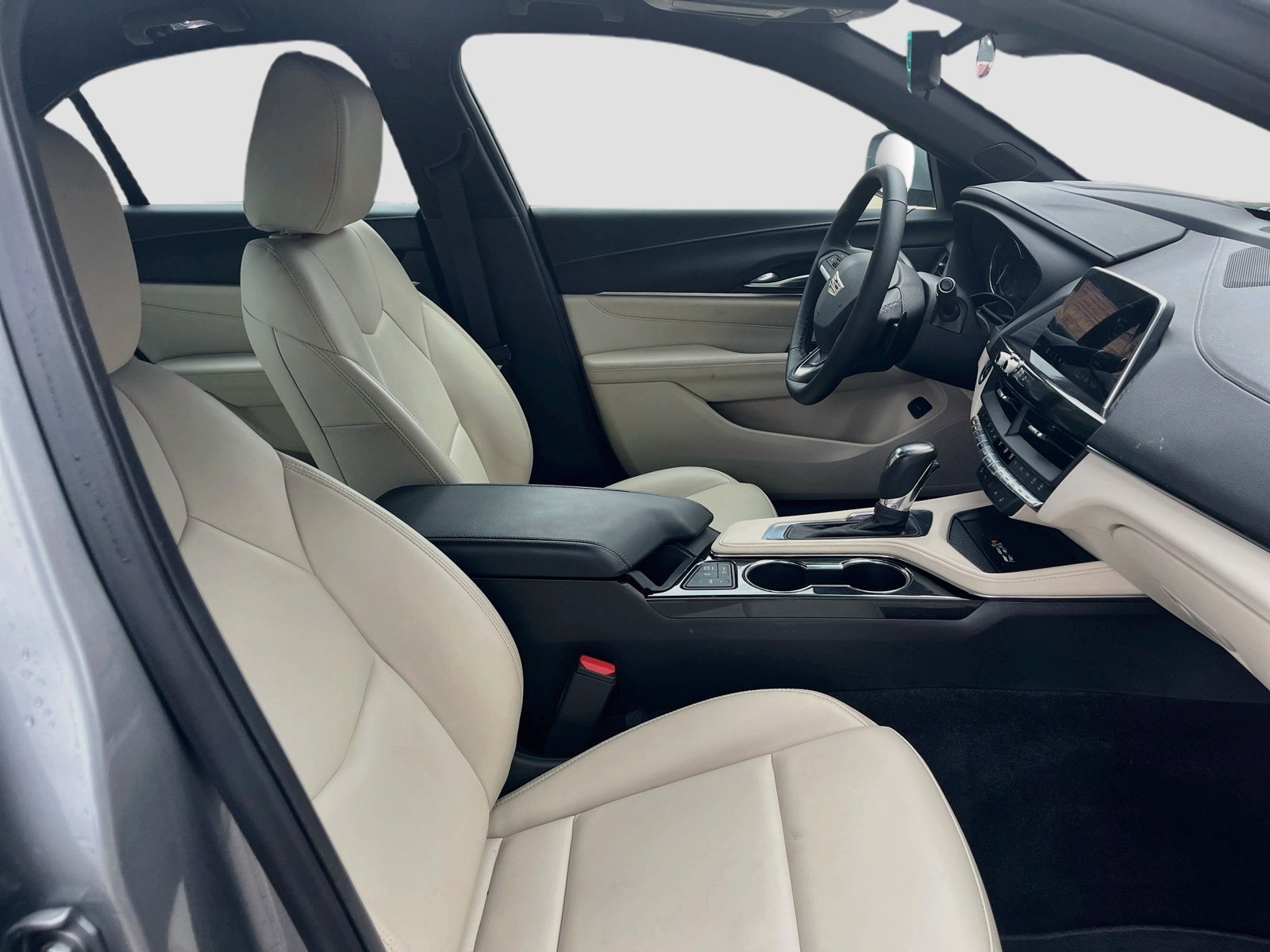 Used 2026 Cadillac CT4 Luxury RWD image 29