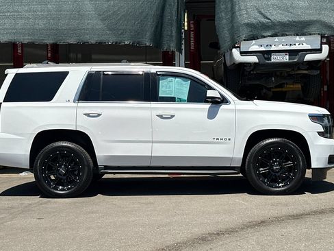 Used 2015 Chevrolet Tahoe LS RWD image 3