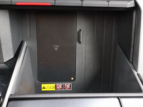 Used 2025 Toyota Tundra Platinum image 16